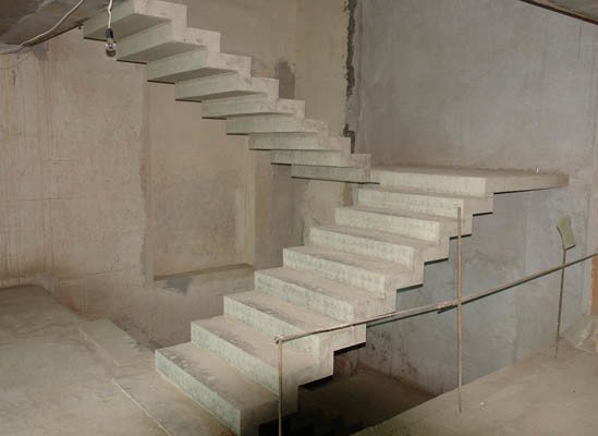 монолитные лестницы